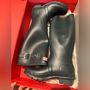 Hunter Tall Rain Boots size US 6 EU 37 dark green